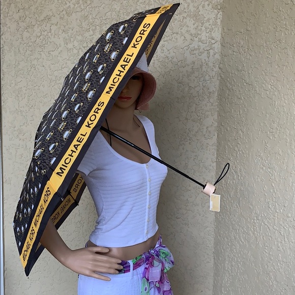 MICHAEL KORS NEW YORK CITY SM COMPACT UMBRELLA - Picture 14 of 16